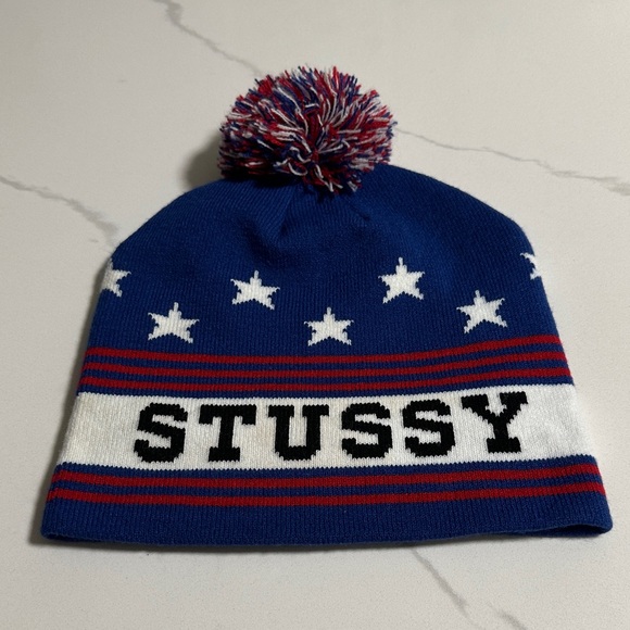 STUSSY Knit Beanie - Picture 1 of 6